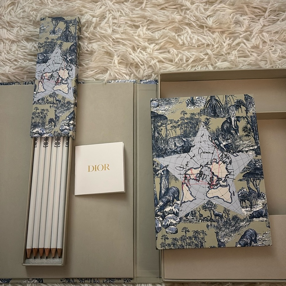 New, Dior around the world stationary set